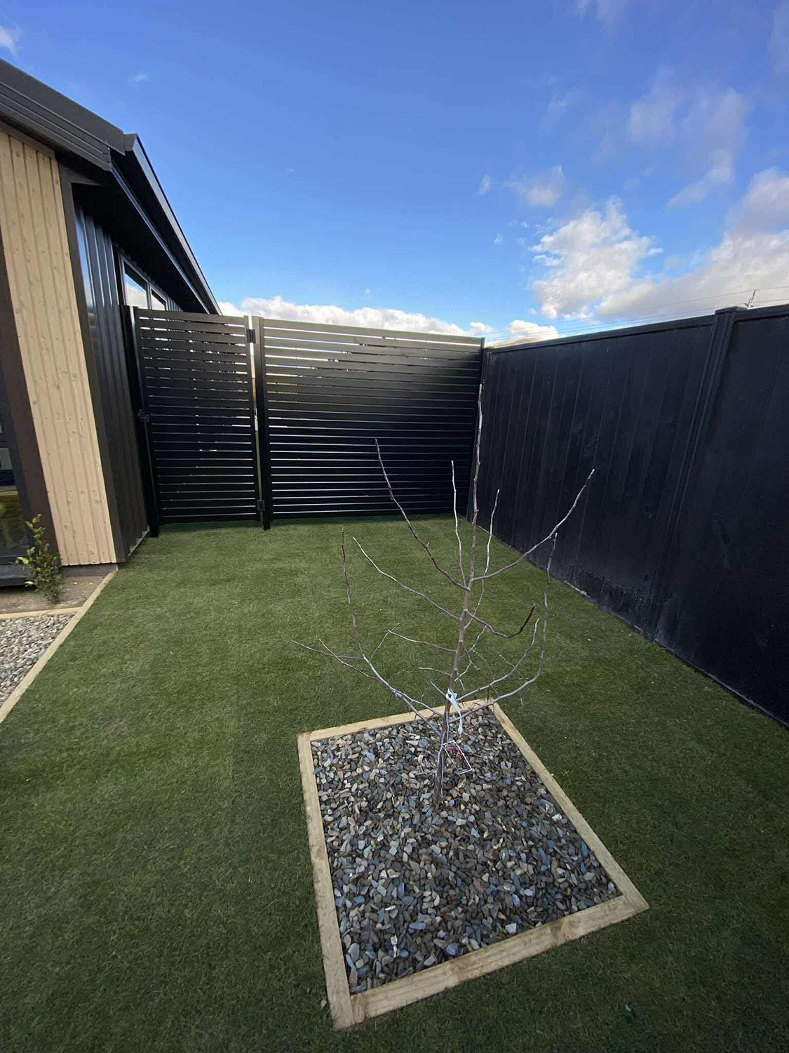 Fencing with Ready Lawn boundary fencing